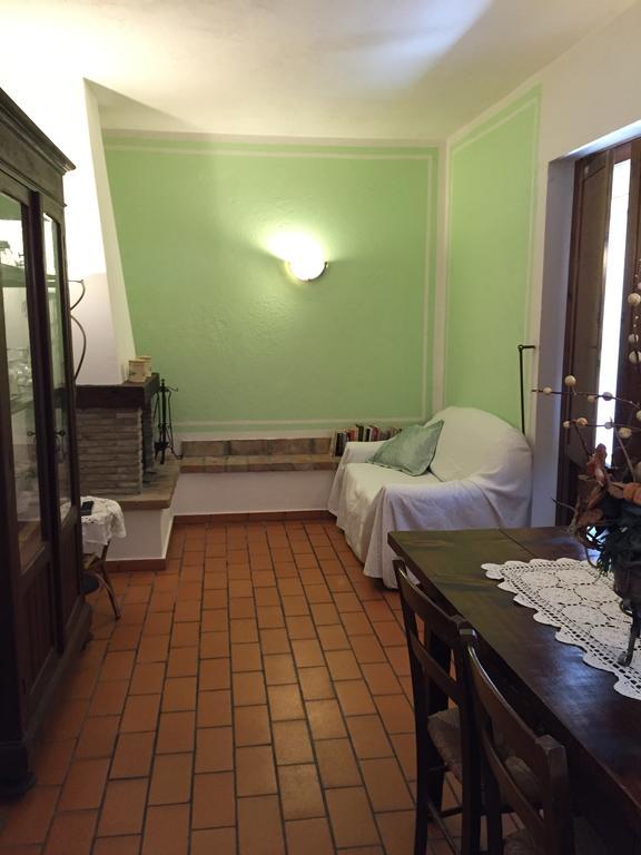 Mengara Poggio Paradiso Apartments الغرفة الصورة